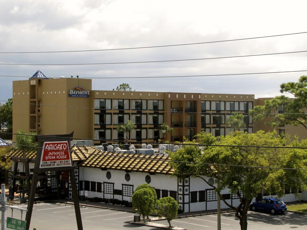 Baymont Inn & Suites Clearwater Exterior photo